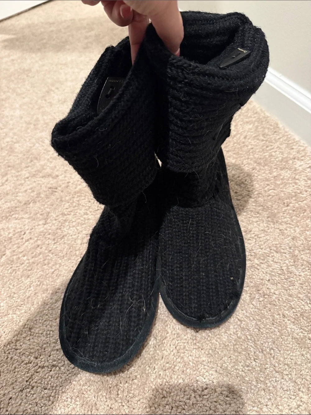 BearPaw Women’s Black Knit Cuffed Boots